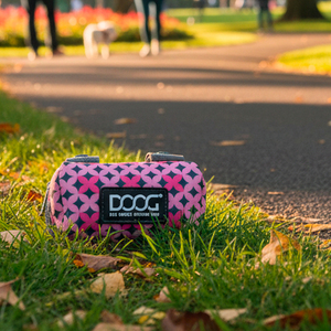 Doog Colección Toto Dispensador con Bolsas para Desechos de Perro, 1 Pieza Doog Colección Toto Dispensador con Bolsas para Desechos de Perro, 1 Pieza